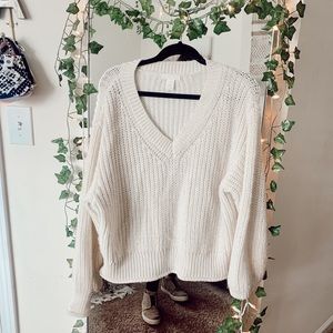 cute v-neck sweater!